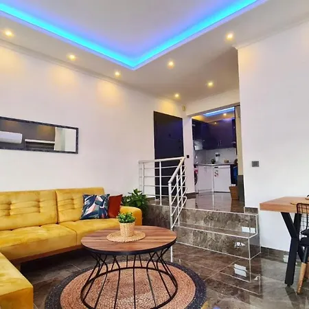 Shared Pool Flat Located 3 Min To Beach In 公寓 *